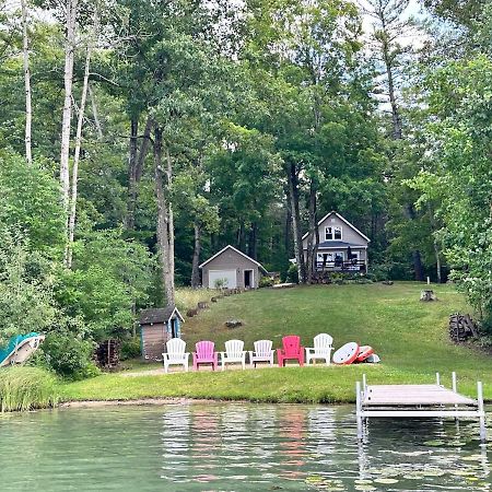 Emerald Cove Cottage-3 Bd, 2 Ba-Sleeps 10 Newaygo Exterior photo