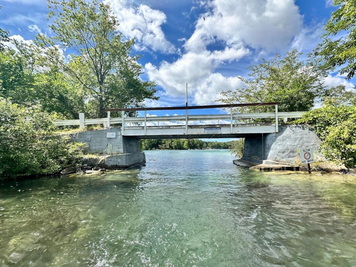 Emerald Cove Cottage-3 Bd, 2 Ba-Sleeps 10 Newaygo Exterior photo